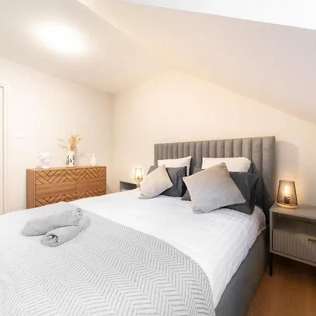 Le Grand Lion Centre Parking Gratuit